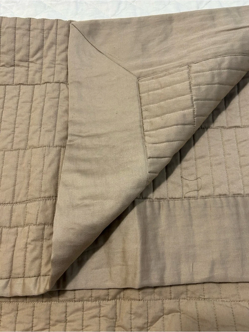 Real Simple Dune Quilted Reversible Coverlet / Bedspread / Blanket in Sage-NWT